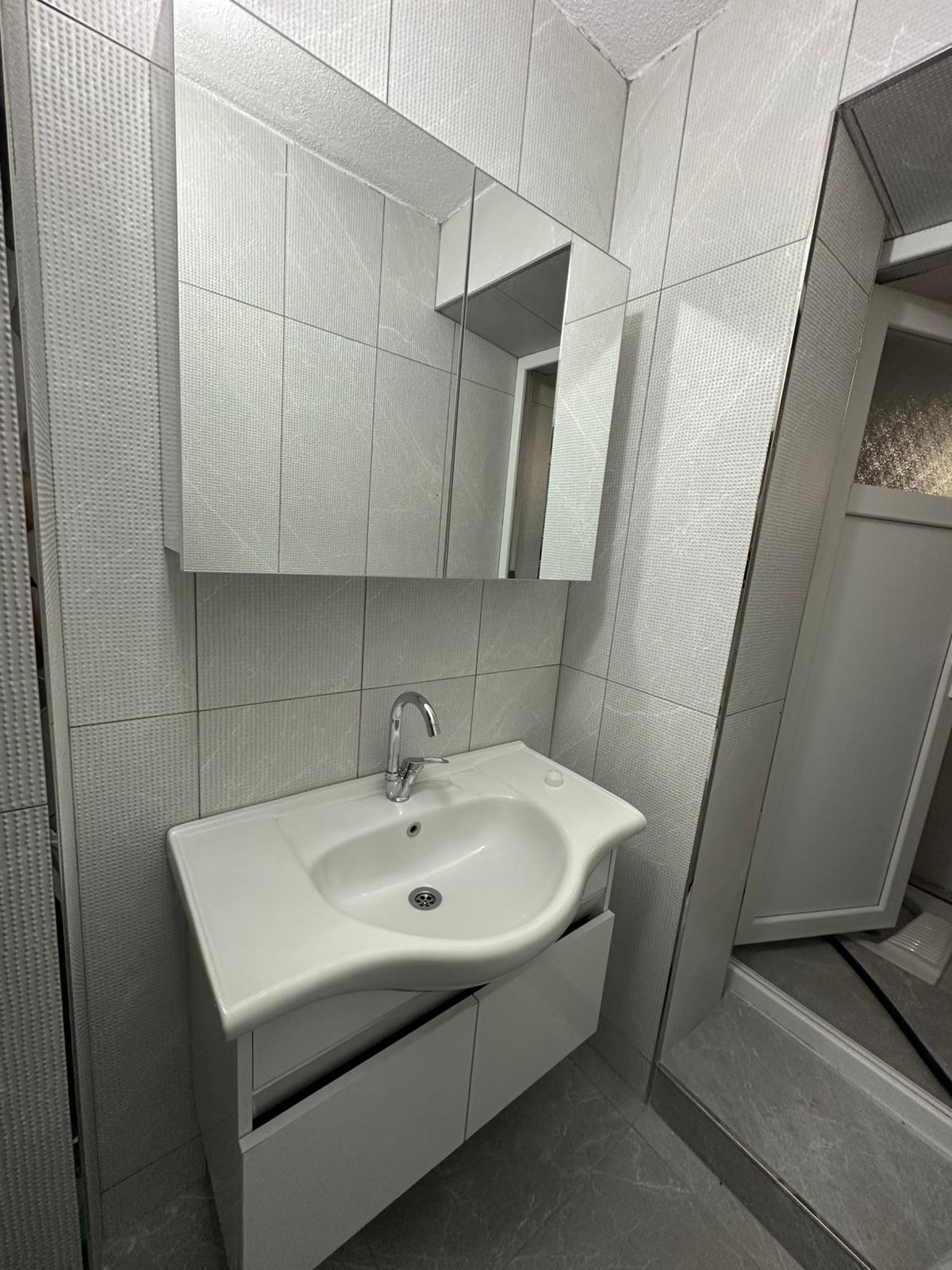 Banyo Dolabı Takımı
